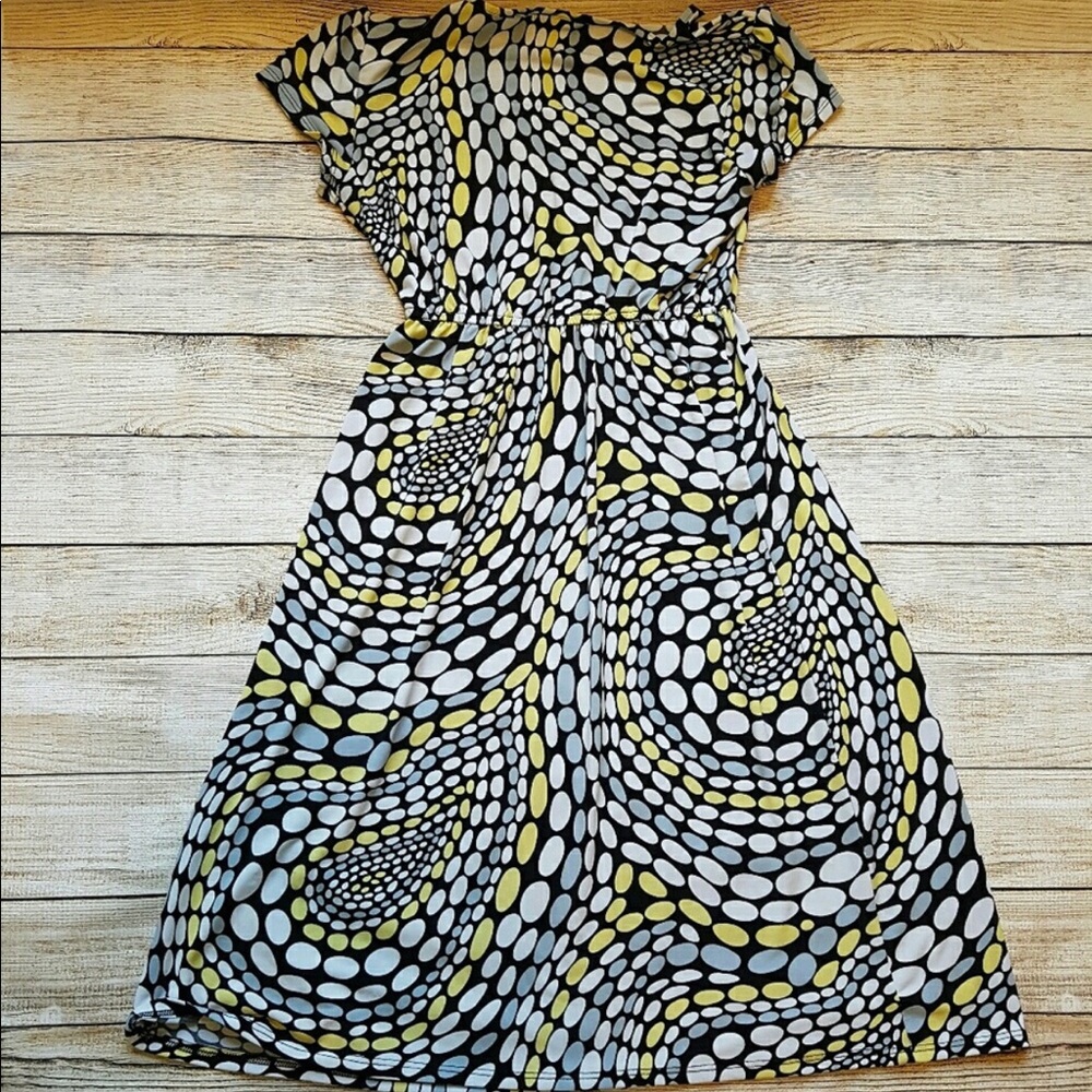 Motherhood dress size small